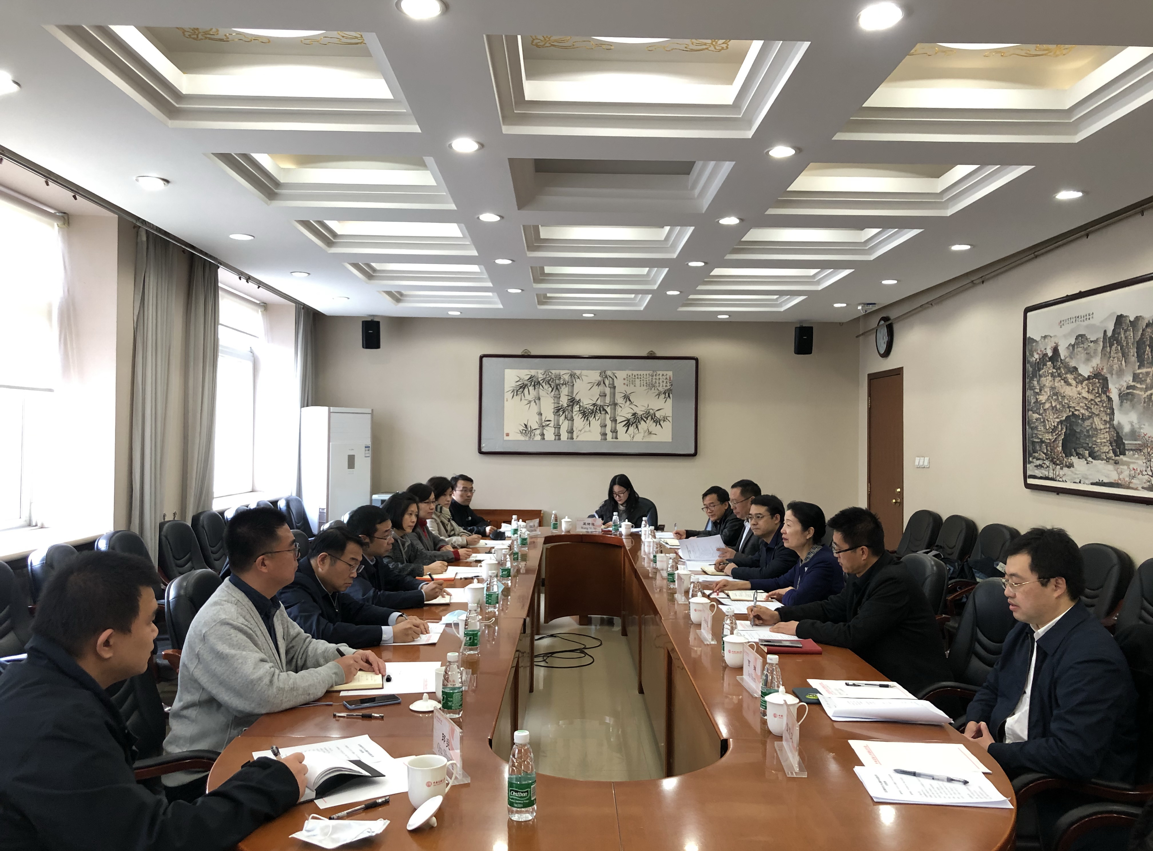 北京海外學(xué)人中心黨委副書記、副主任虎翼雄一行來校訪問