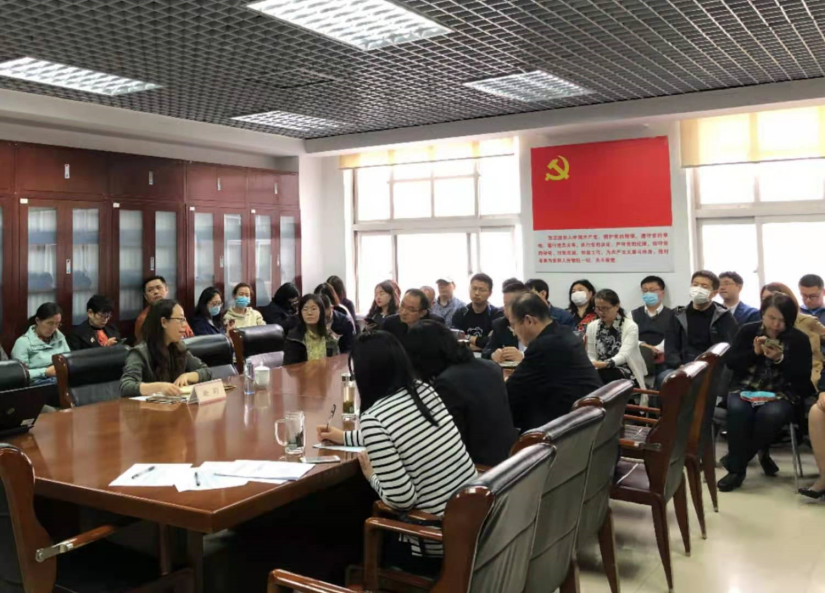 經濟學院召開“聚焦研究生教育，加快教學體制機制改革”人才培養質量提升討論會