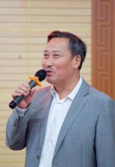 鐘進(jìn)文