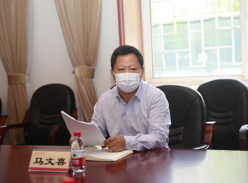 學(xué)校疫情防控工作會議要求：做好抓細常態(tài)化疫情防控 扎實推動各項工作