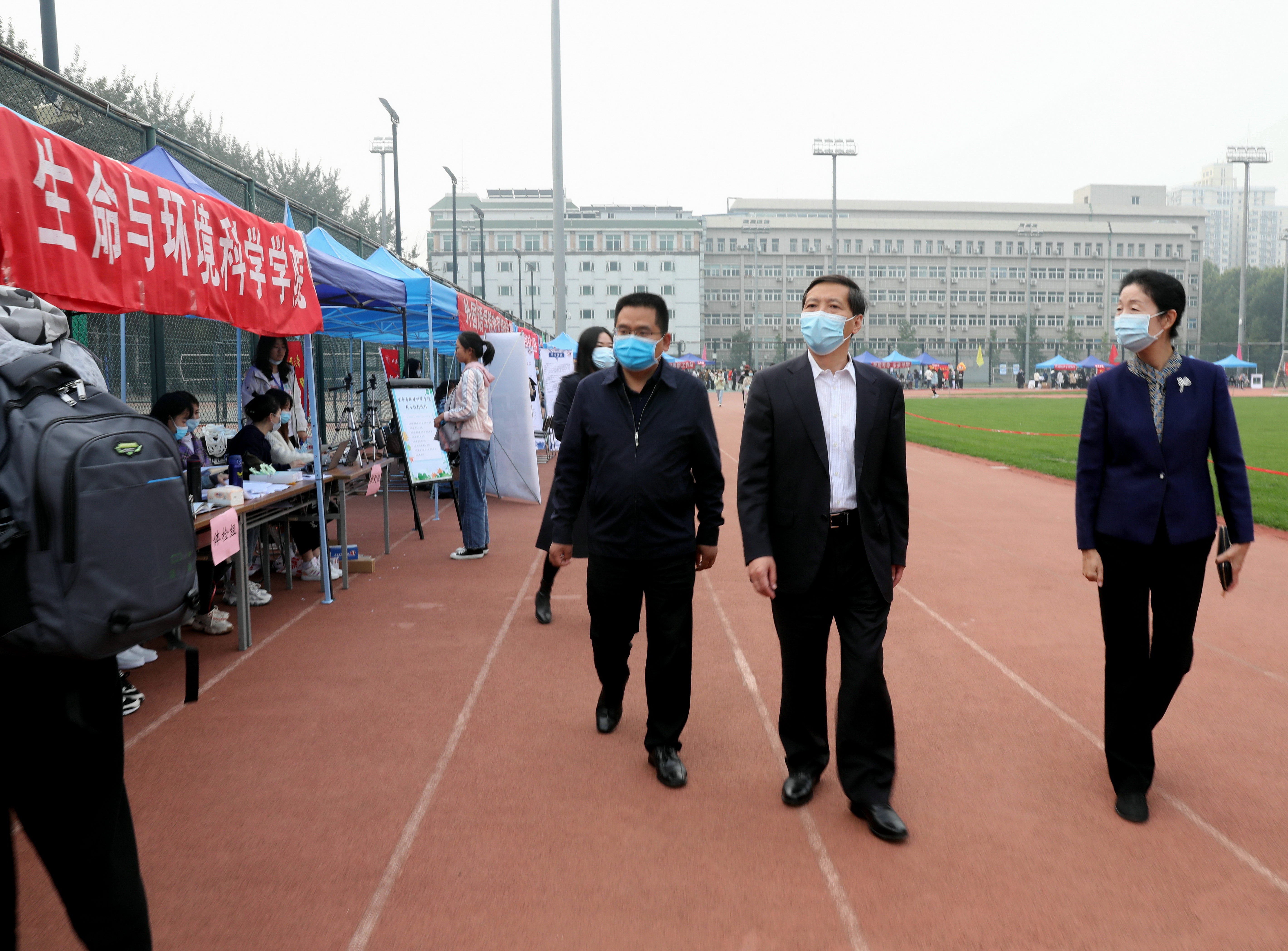 【現場直擊】民大，我來了！2020級本科新生報到之喜鵲歡叫滿“新”歡喜